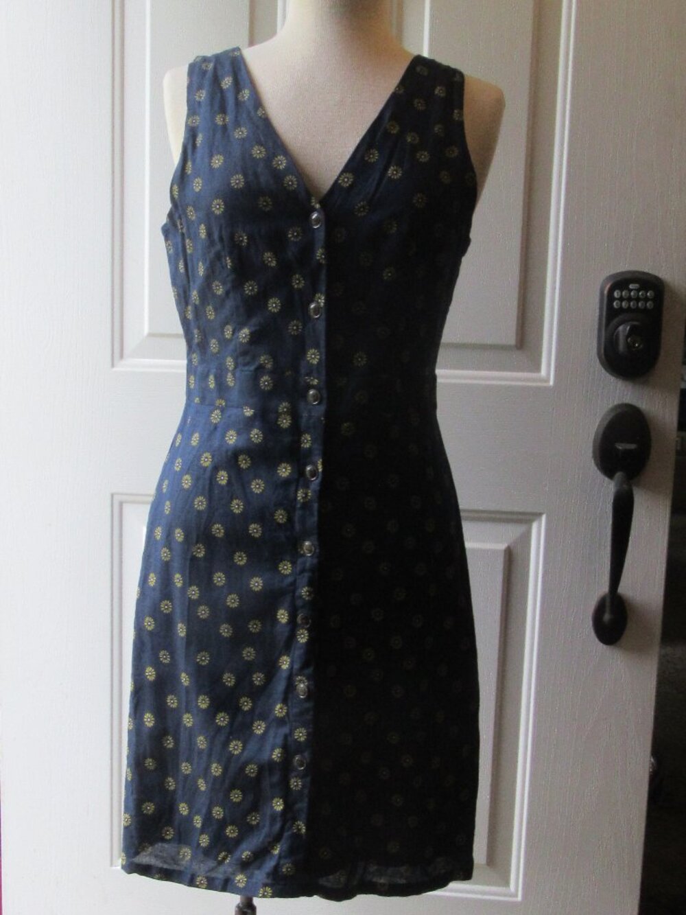 Linen Cotton J. Crew Navy Daisy Print Lined Button down shirtdress size 6 - Picture 3 of 13
